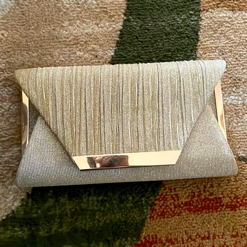 Gold Clutch with a long chain! (Like New)